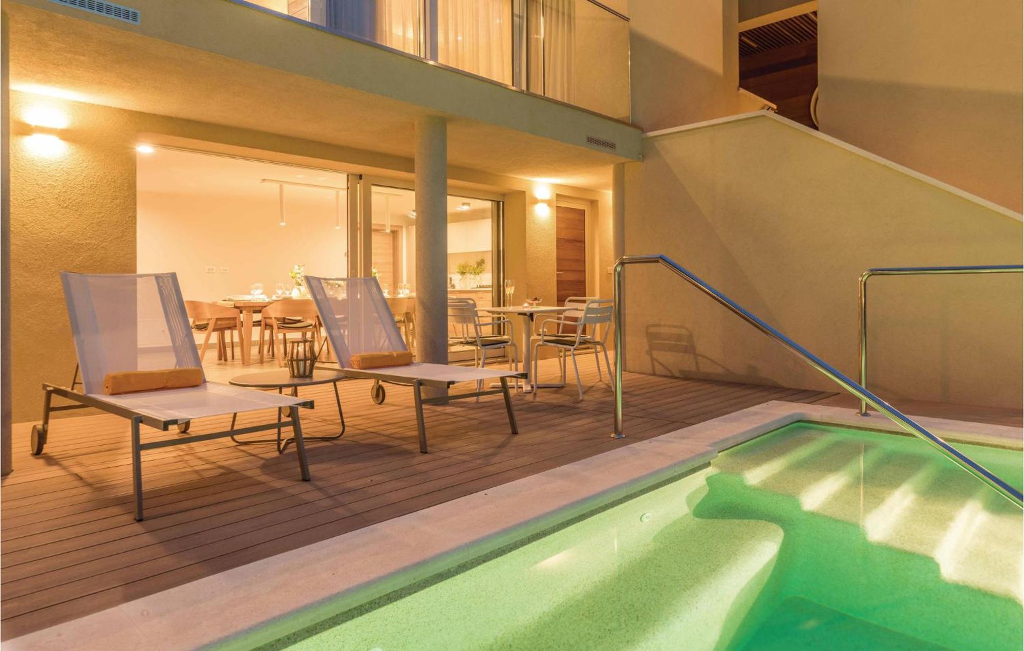 Nice Apartment In Plomin With Jacuzzi Zewnętrze zdjęcie