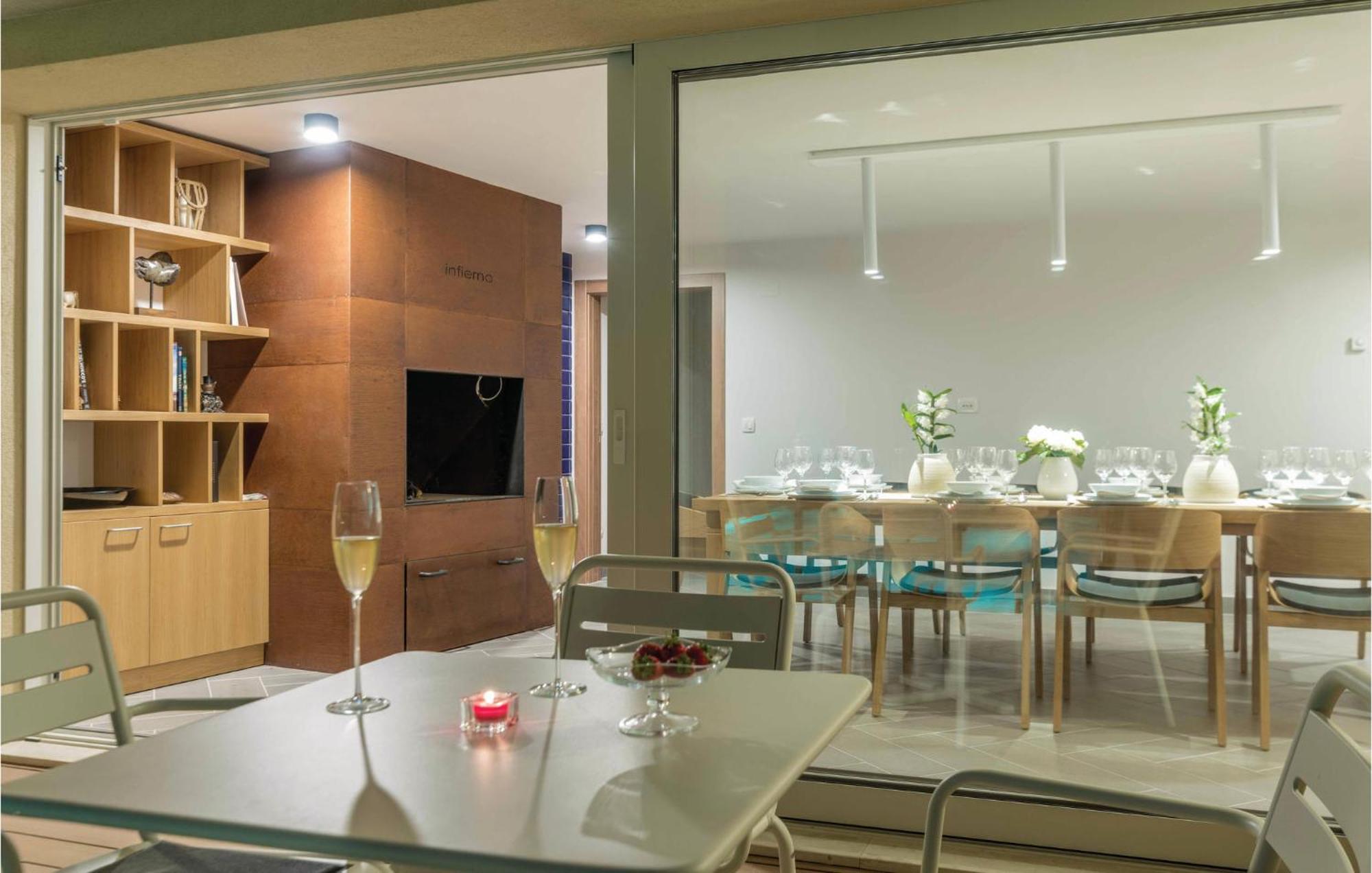 Nice Apartment In Plomin With Jacuzzi Zewnętrze zdjęcie